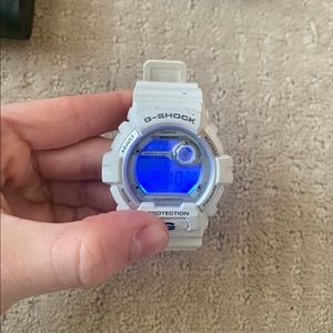 White G-Shock